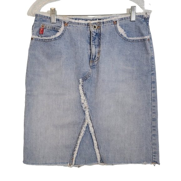 Guess Jeans Denim Skirt Raw Hems Light Wash Blue Womens‎ Size 30 100% Cotton EUC - Picture 1 of 10